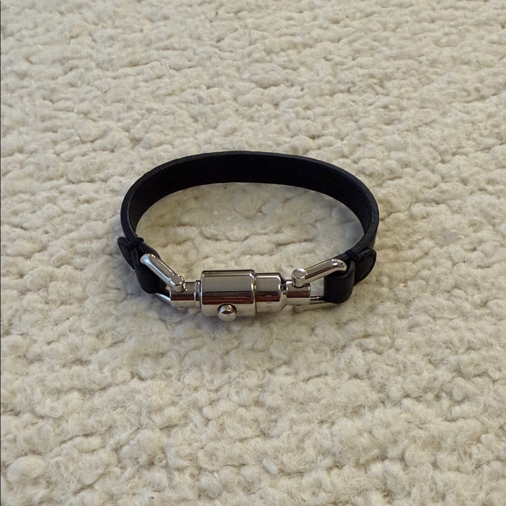 Gucci Men's Black and Silver Bracelet leather - Picture 2 of 8